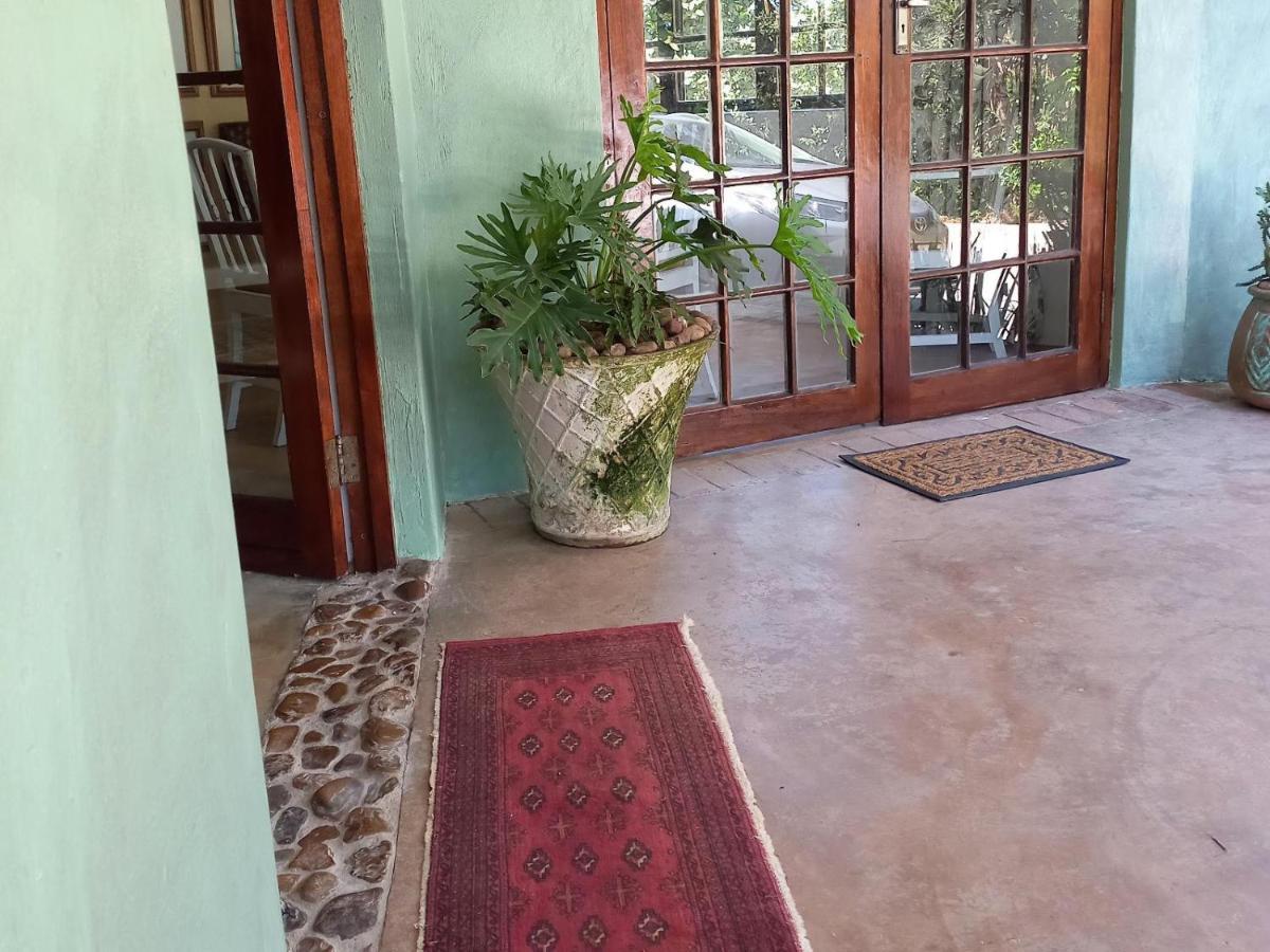 Villa Roc Guesthouse - Solar Power Ballito Exterior photo