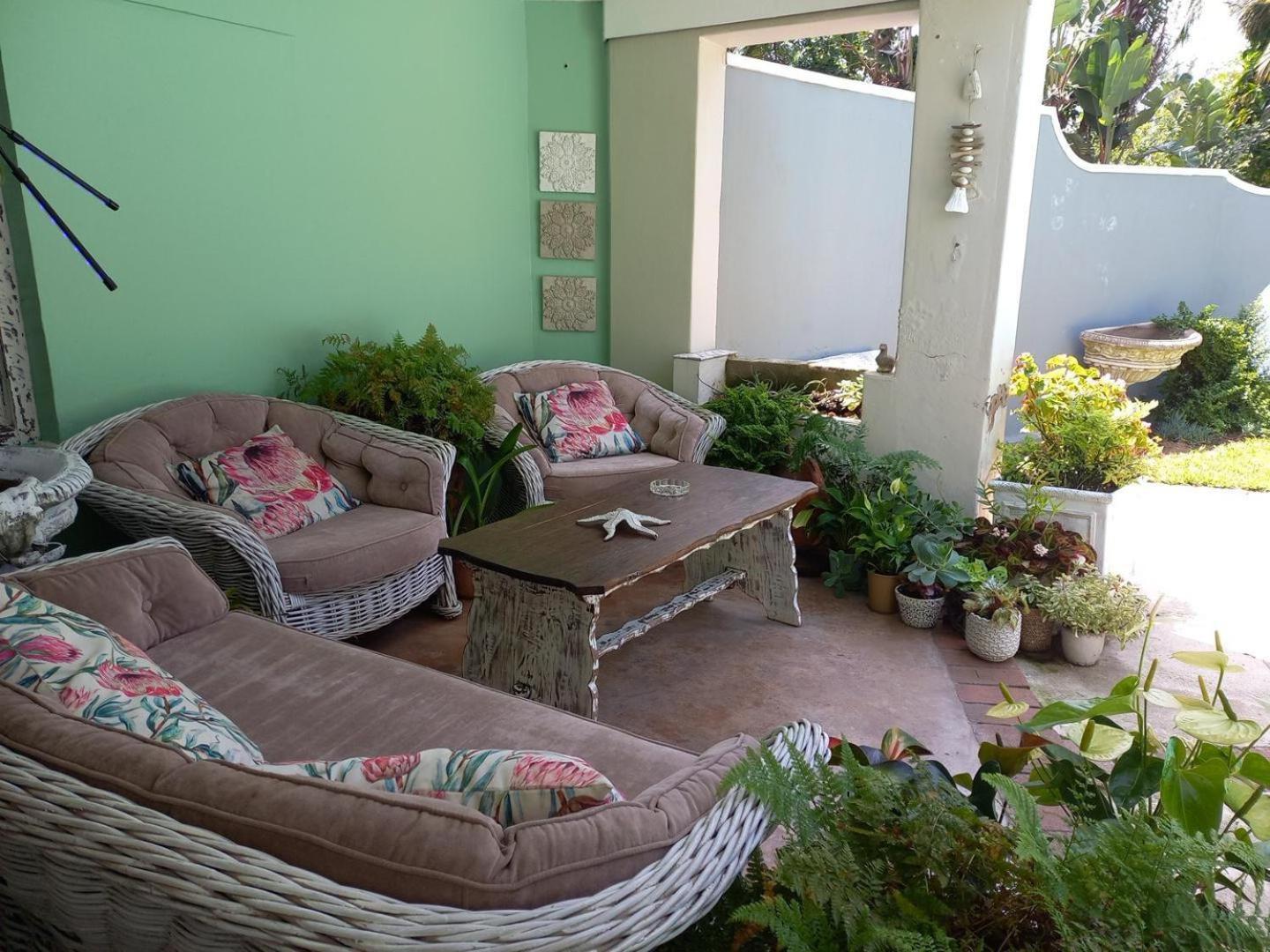 Villa Roc Guesthouse - Solar Power Ballito Exterior photo