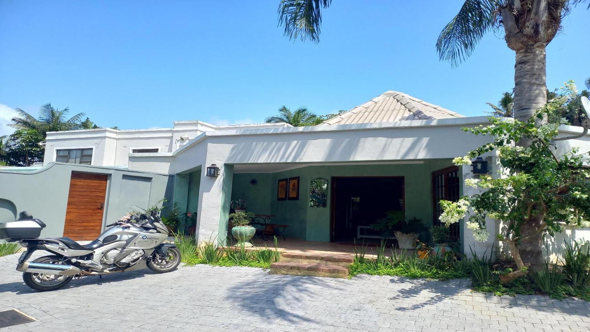 Villa Roc Guesthouse - Solar Power Ballito Exterior photo