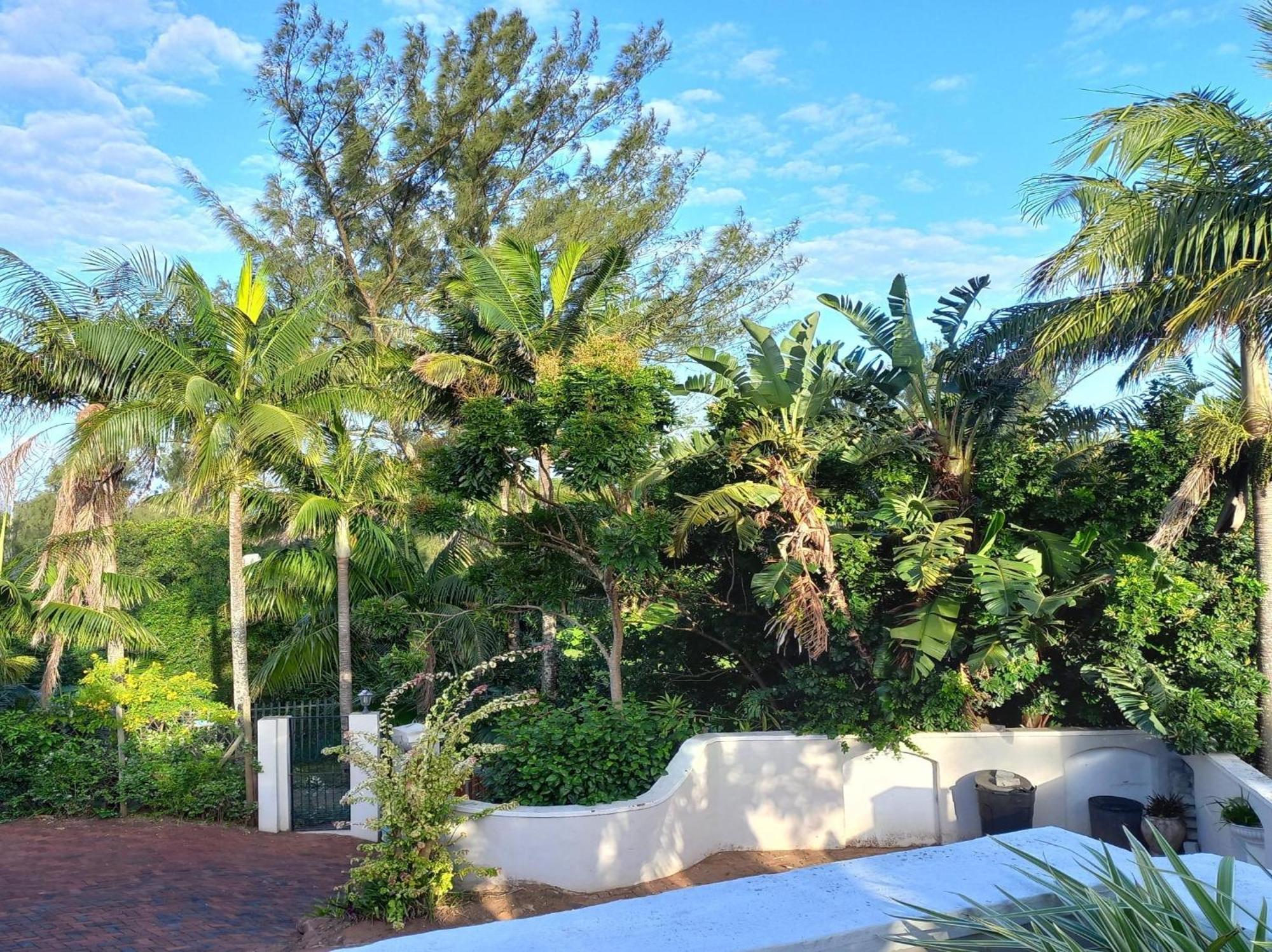Villa Roc Guesthouse - Solar Power Ballito Exterior photo